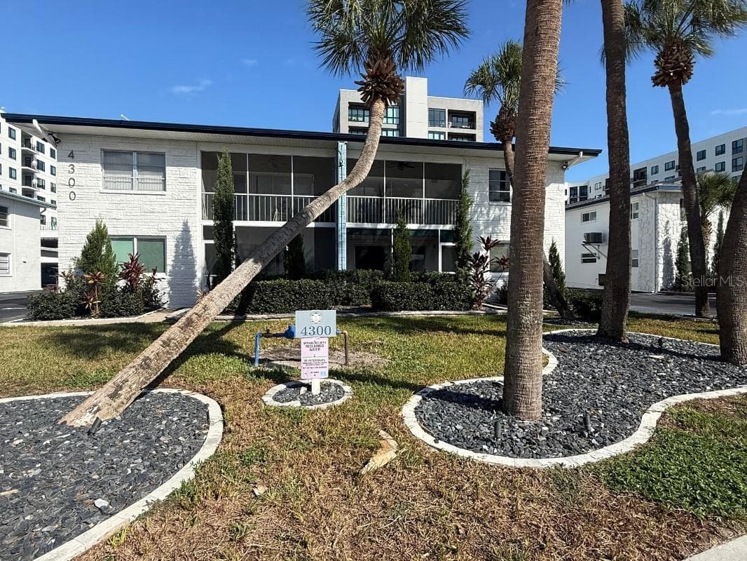 Street View - 4300 37TH ST S #2, ST PETERSBURG