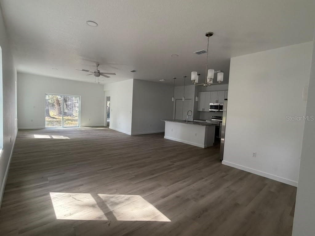 Single Family Residence at 1346 ELLIOTT ST, SANFORD, photo 5 of 20