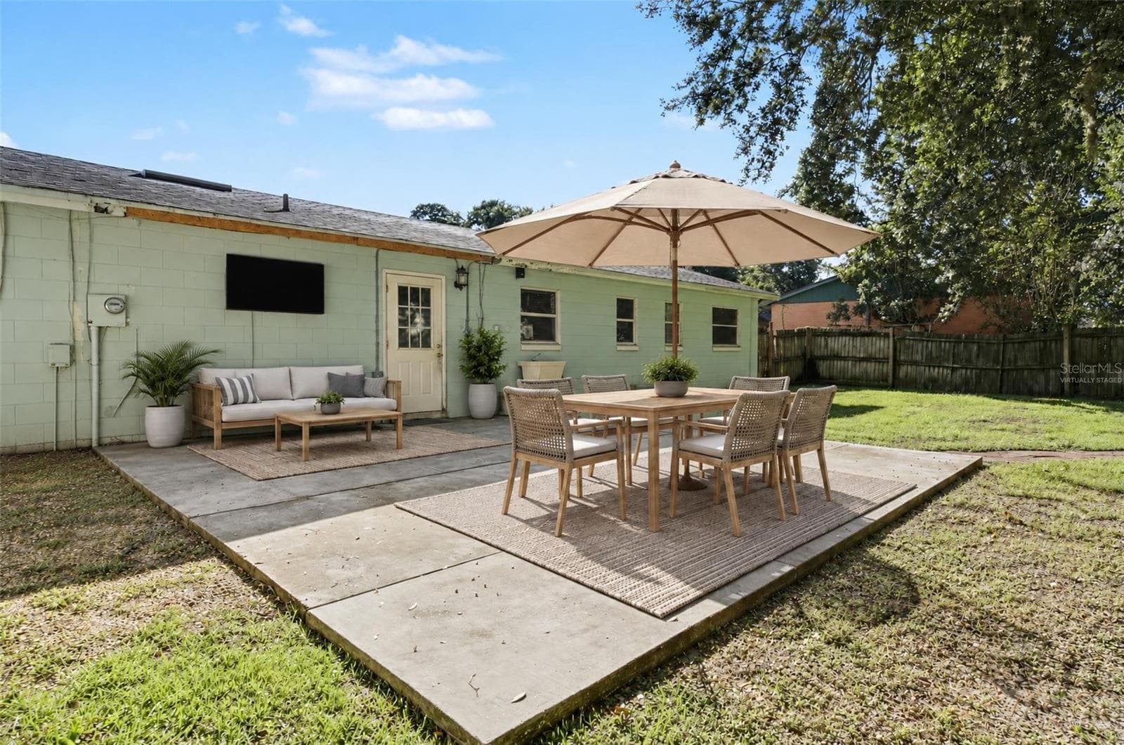 Virtually Staged - 1308 JEAN CT, EUSTIS