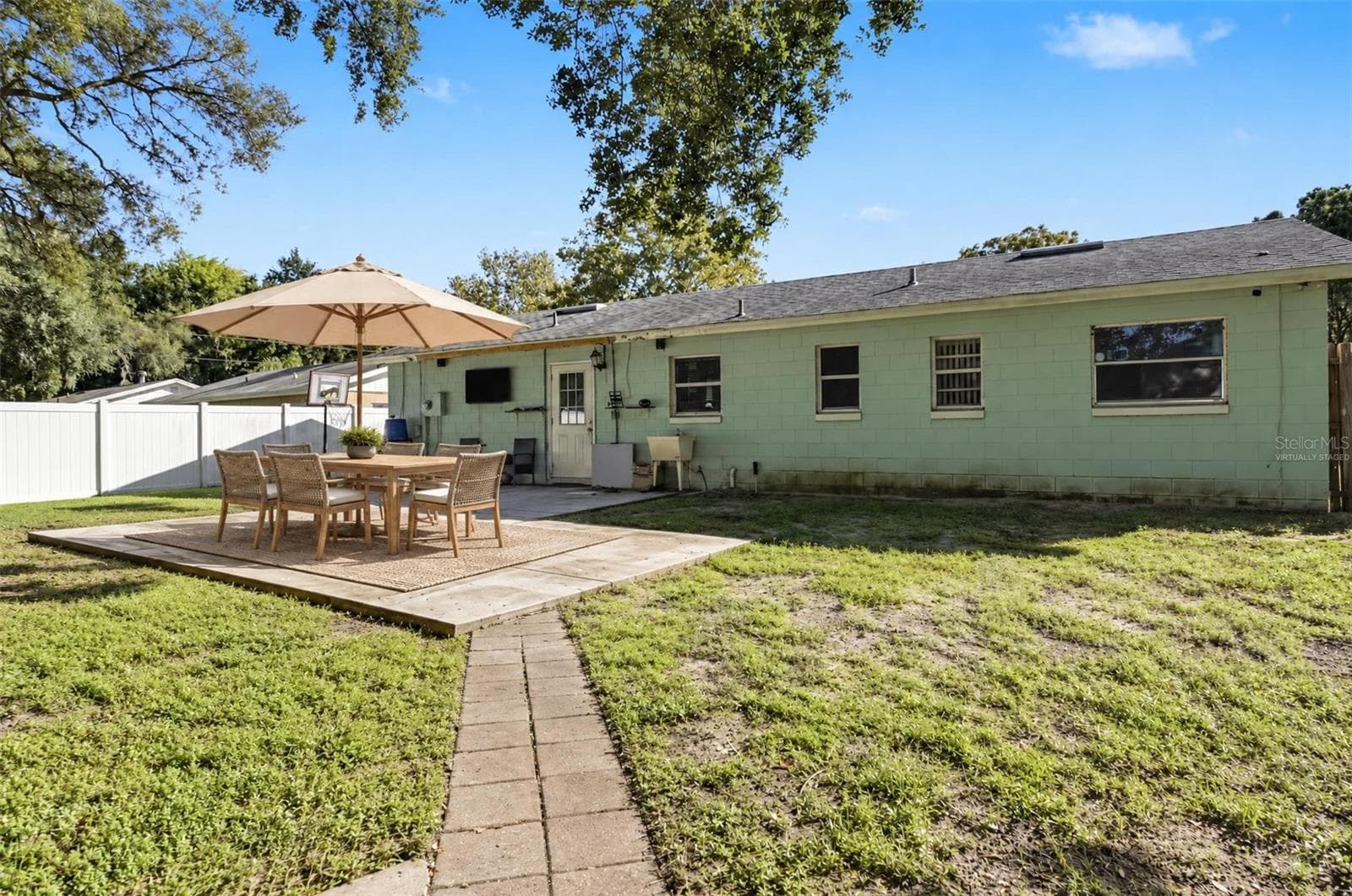 Virtually Staged - 1308 JEAN CT, EUSTIS