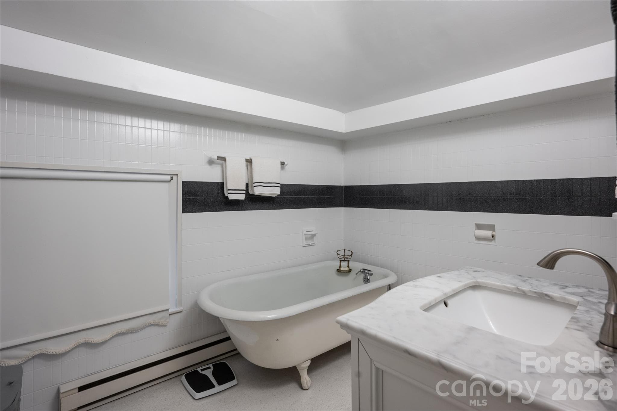 Single Family Residence at 185 Country Club Drive, Canton, photo 35 of 48