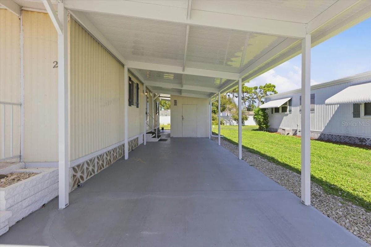 Manufactured Home at 26 N ESPLANADE ST, ENGLEWOOD, photo 3 of 26