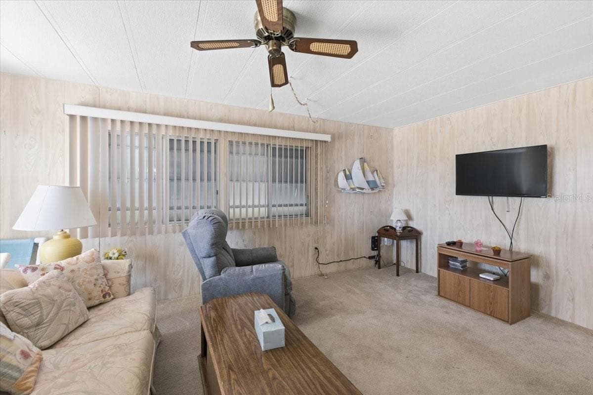 Manufactured Home at 26 N ESPLANADE ST, ENGLEWOOD, photo 11 of 26