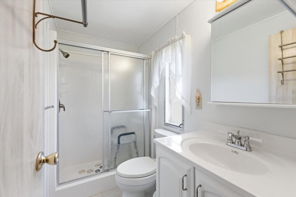 Manufactured Home at 26 N ESPLANADE ST, ENGLEWOOD, photo 16 of 26