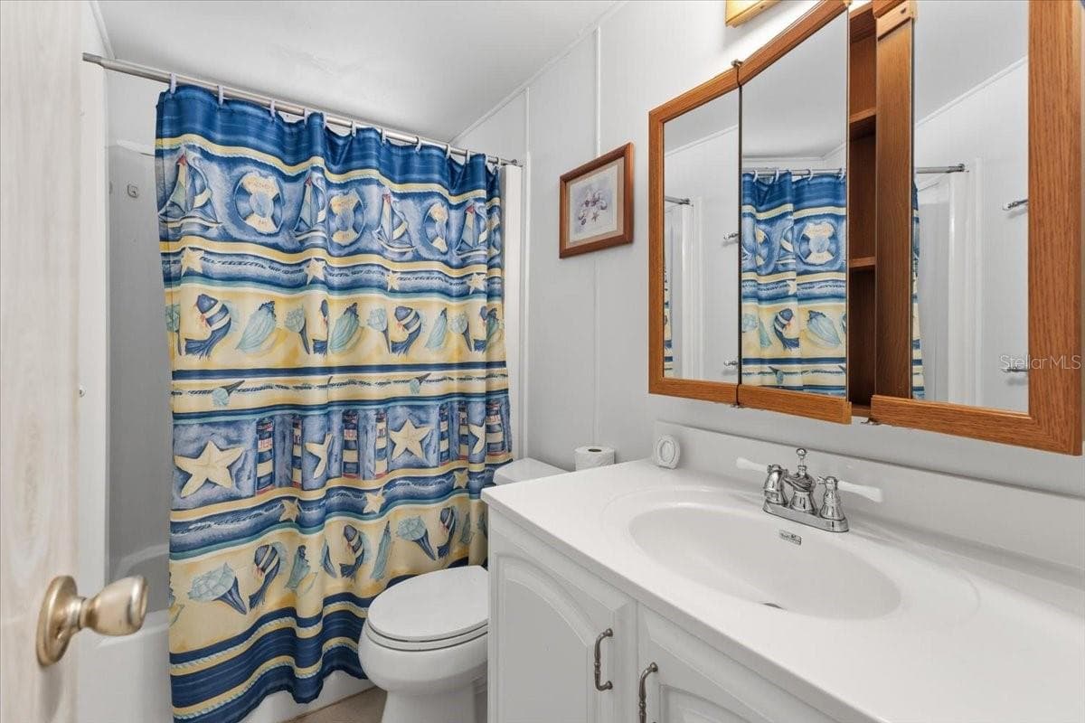 Manufactured Home at 26 N ESPLANADE ST, ENGLEWOOD, photo 19 of 26