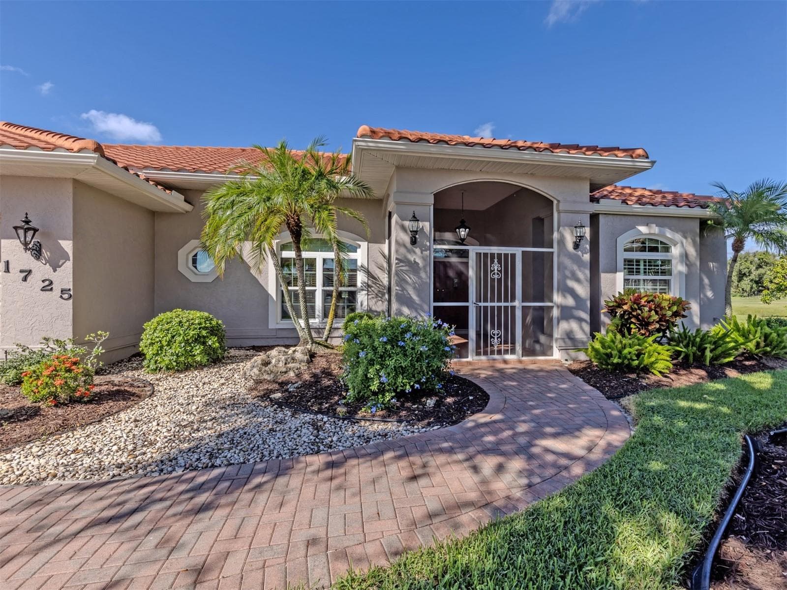 Well manicured and well maintained home - 1725 ARDRY WAY, VENICE