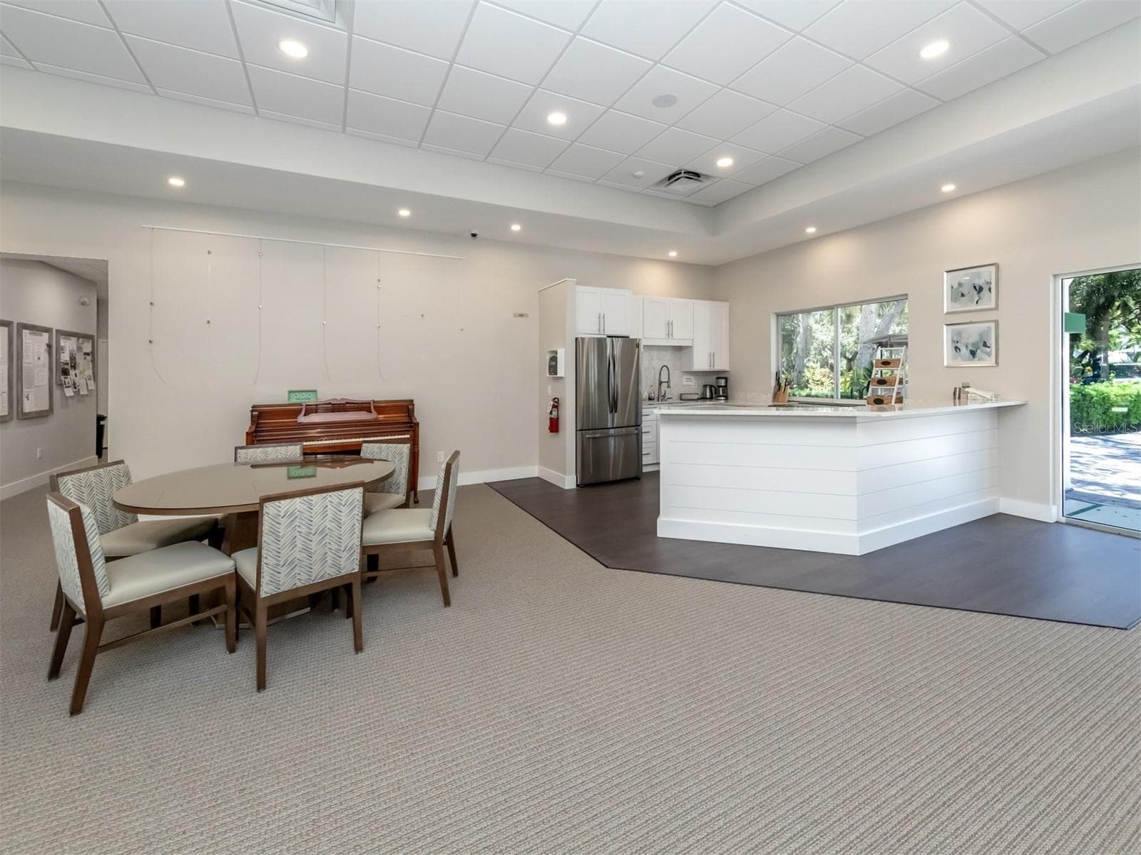 The Waterford Sports Club includes a catering kitchen and it may break rented out with the HOA approval - 1725 ARDRY WAY, VENICE