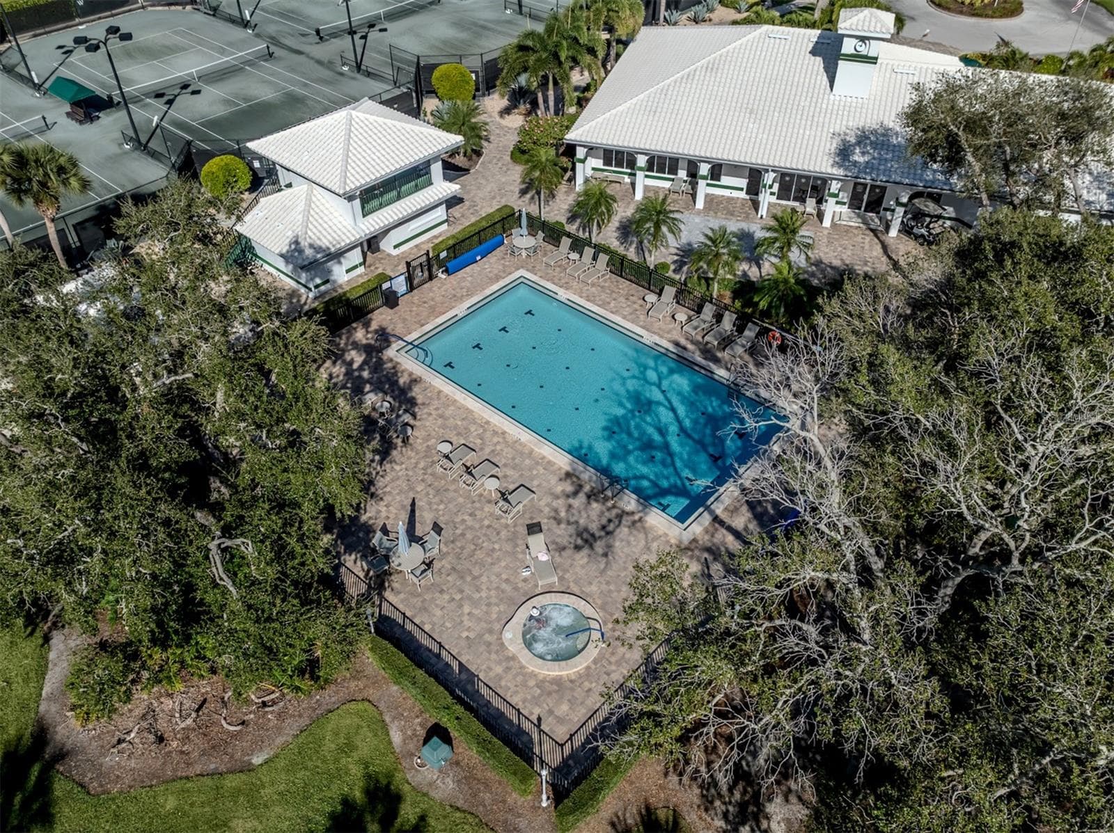 The Waterford Club pool and spa are enjoyed by all residents - 1725 ARDRY WAY, VENICE