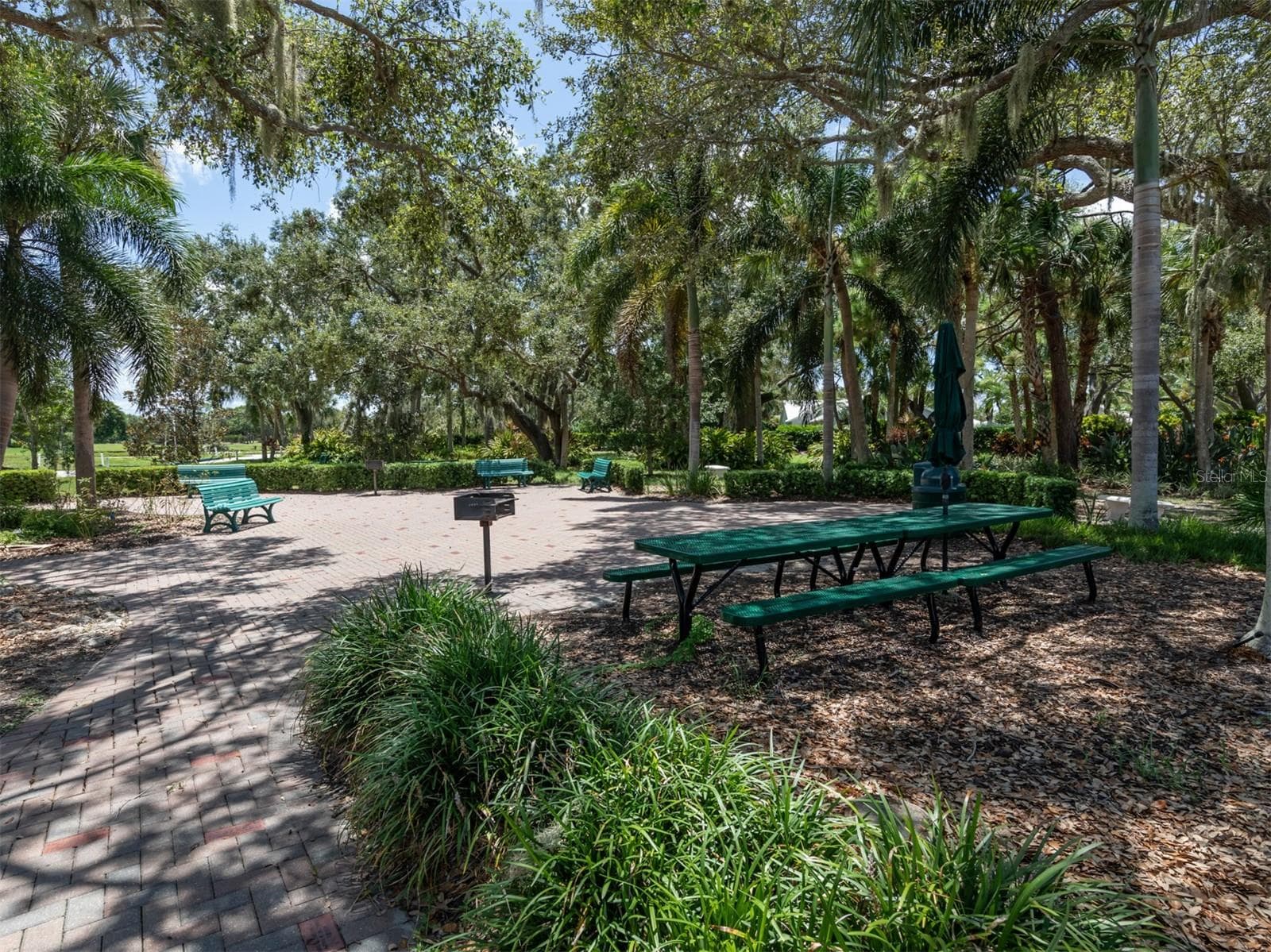 The Waterford Club also includes a small park with grills - 1725 ARDRY WAY, VENICE