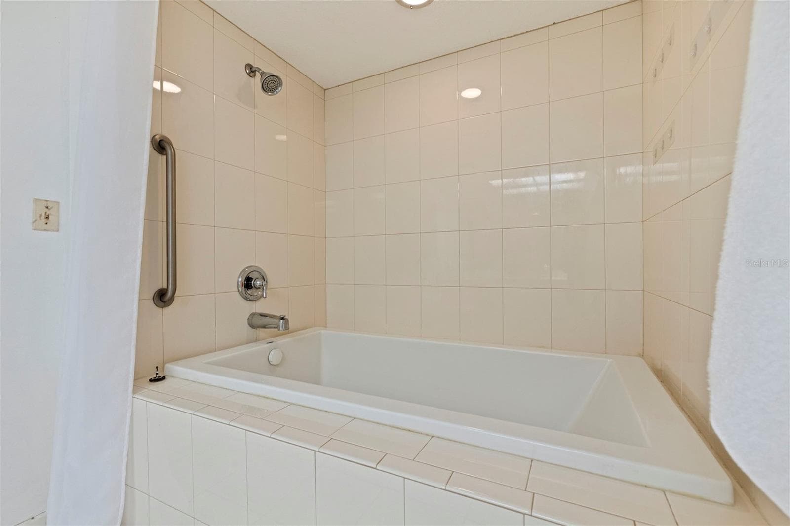 Townhouse at 12242 2ND ST E, TREASURE ISLAND, photo 34 of 51