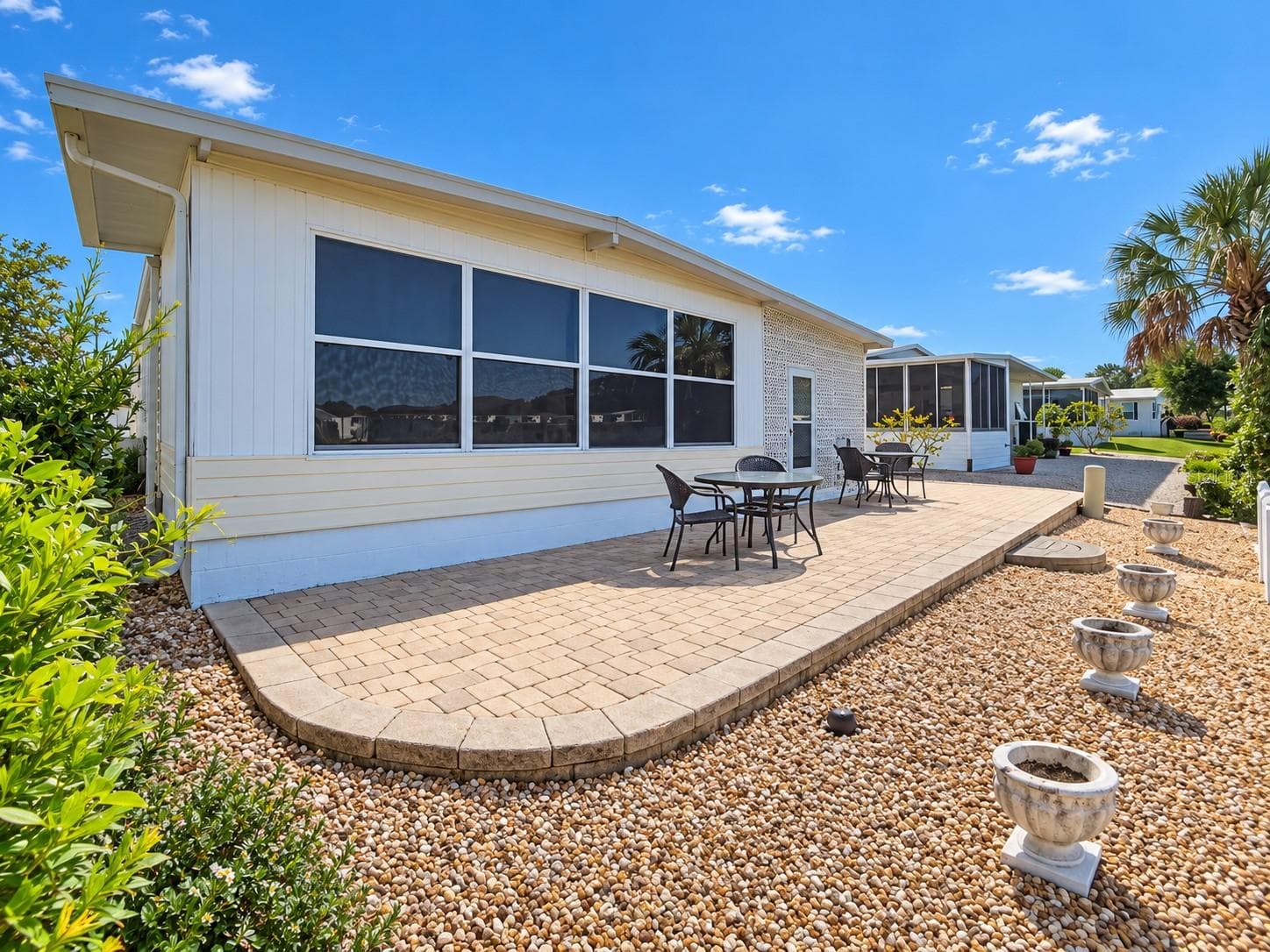 Back Yard - 808 53RD AVE E #27, BRADENTON