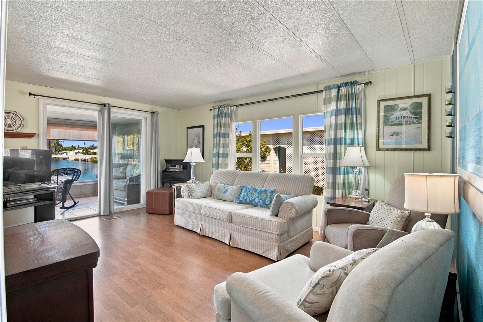 Living Area - 808 53RD AVE E #27, BRADENTON