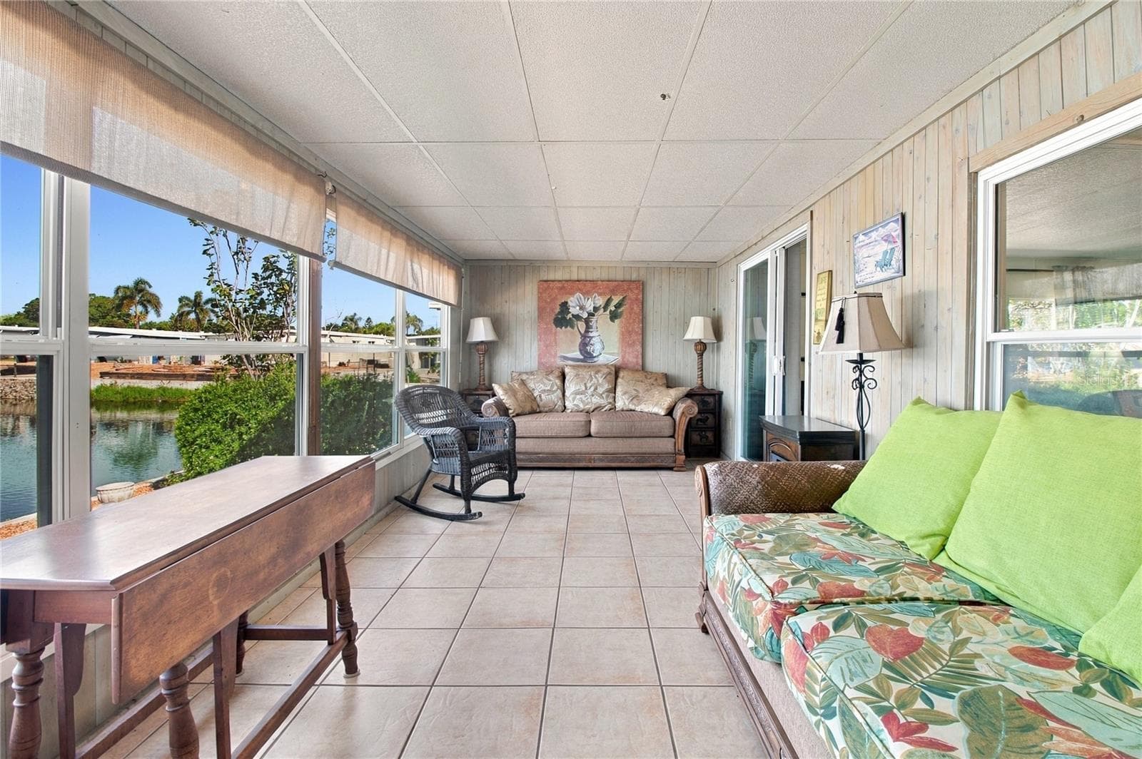 Florida Room - 808 53RD AVE E #27, BRADENTON