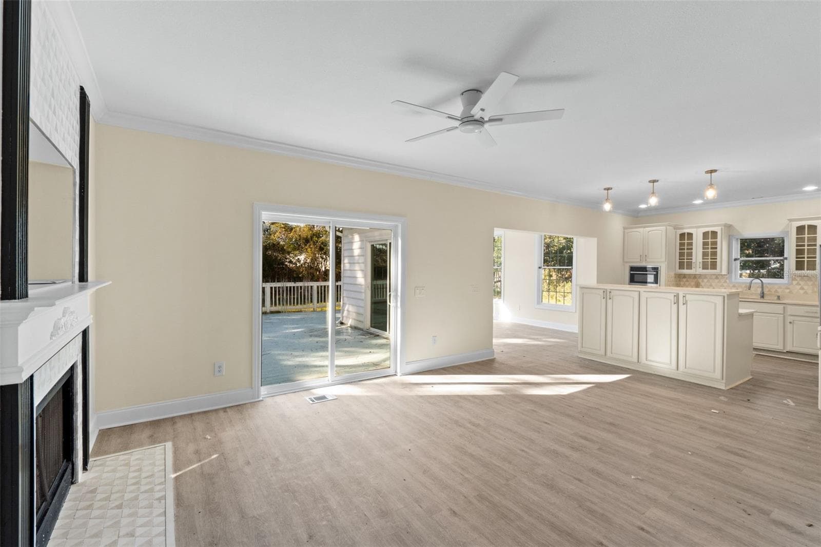 Single Family Residence at 117 SANTA BARBARA AVE, SANTA ROSA BEACH, photo 11 of 77