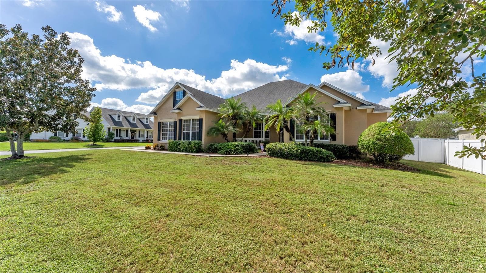 Single Family Residence at 5871 HIGH RIDGE LOOP, LAKELAND, photo 4 of 60