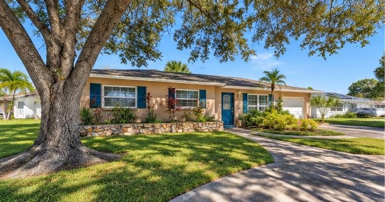 Single Family Residence at 5363 FOXWOOD DR, SARASOTA, photo 2 of 32