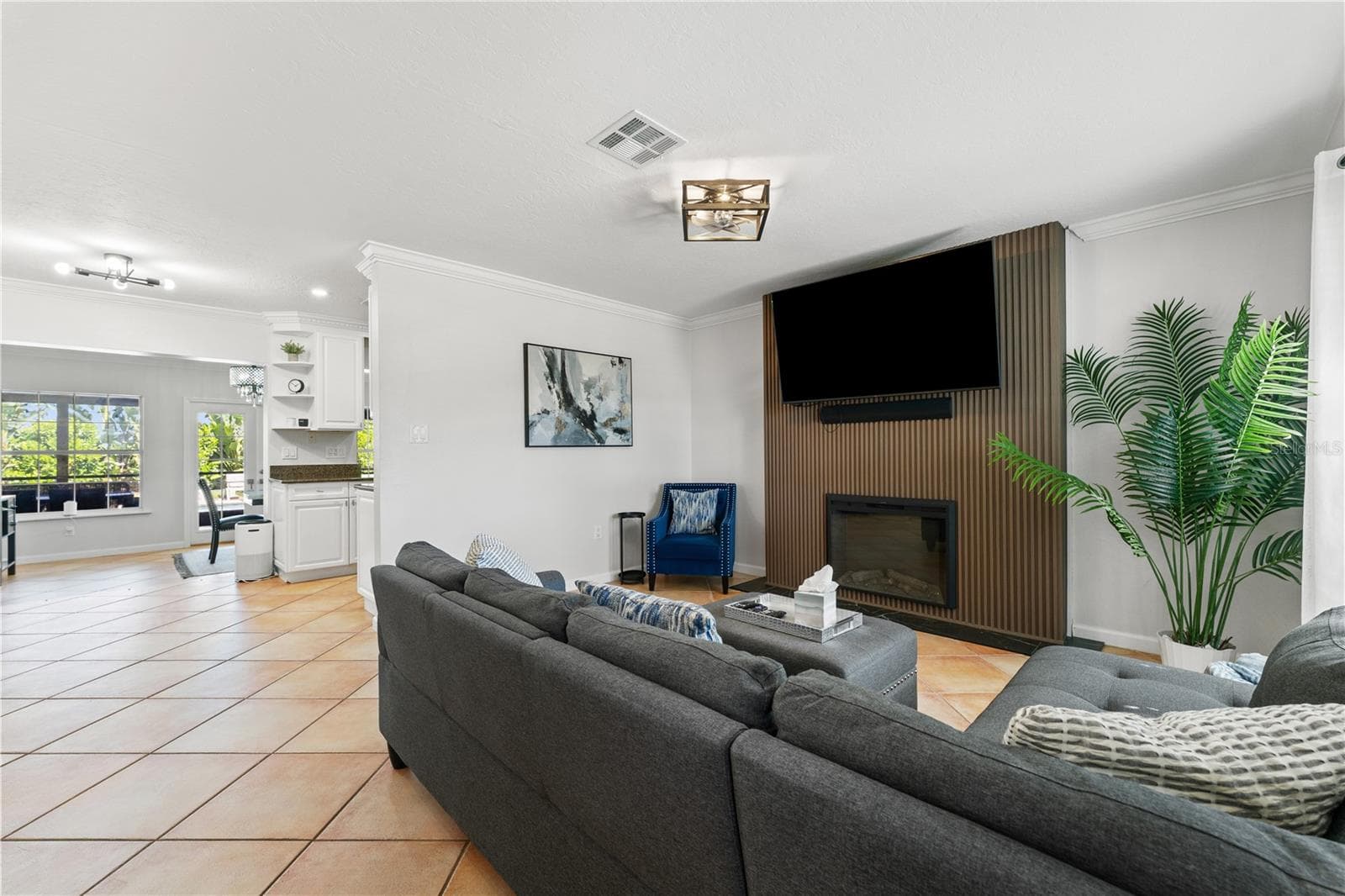 Single Family Residence at 5363 FOXWOOD DR, SARASOTA, photo 4 of 32