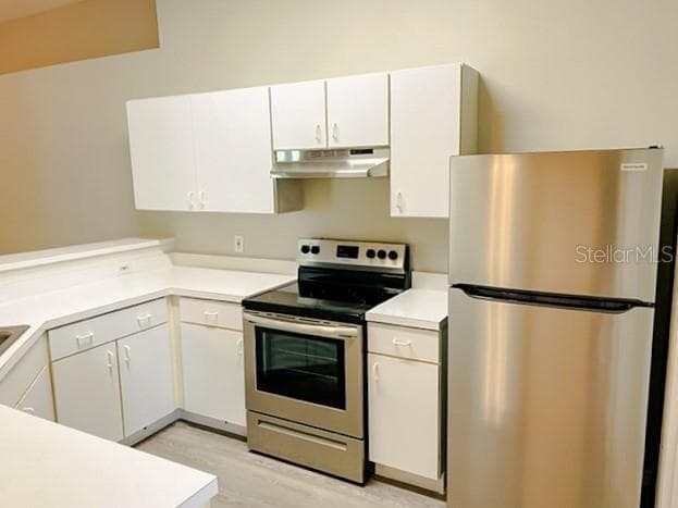Single Family Residence at 1197 CAMBOURNE DR, KISSIMMEE, photo 6 of 21