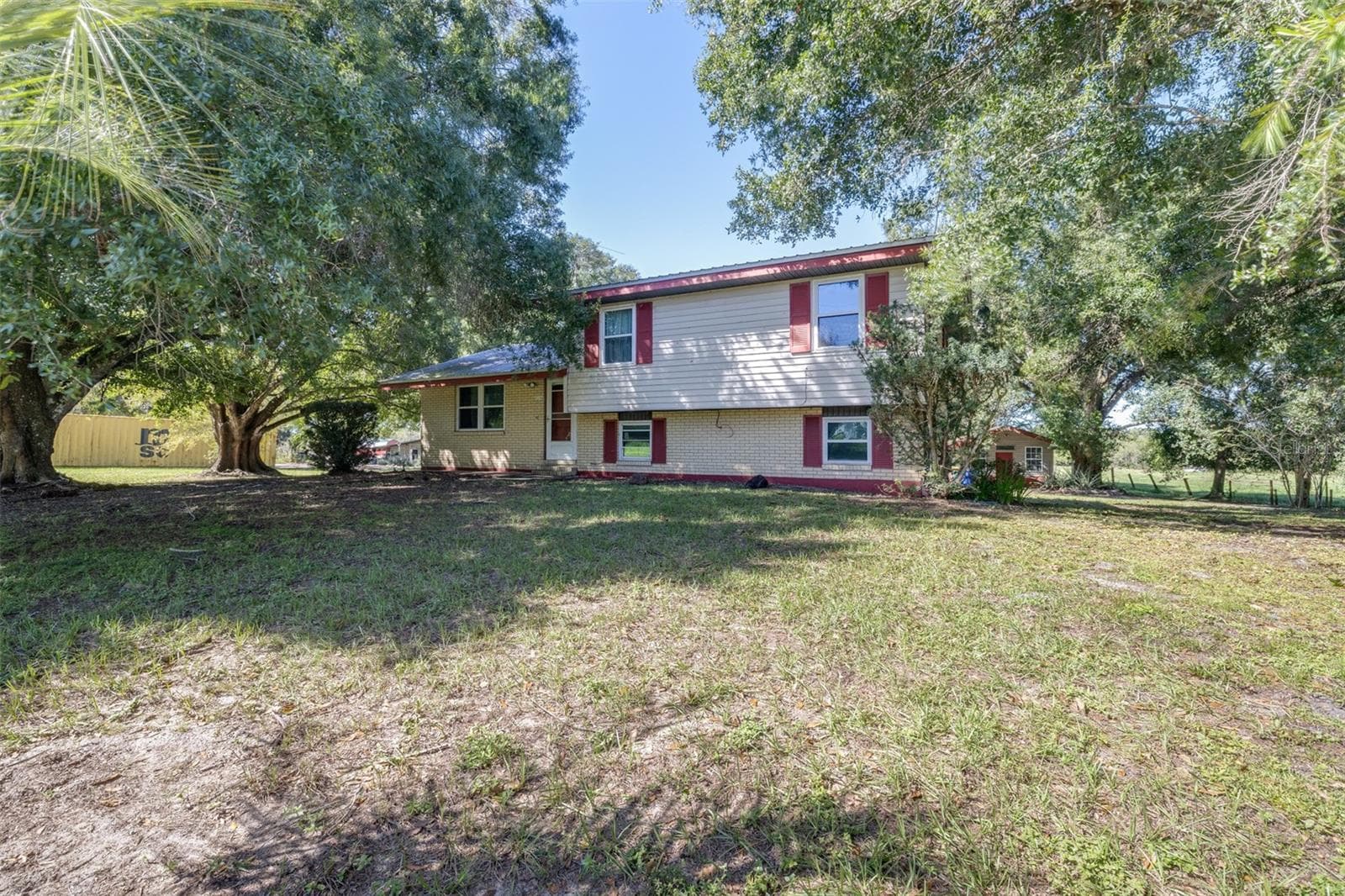 Single Family Residence at 2957 N TIVOLI RD, AVON PARK, photo 4 of 100
