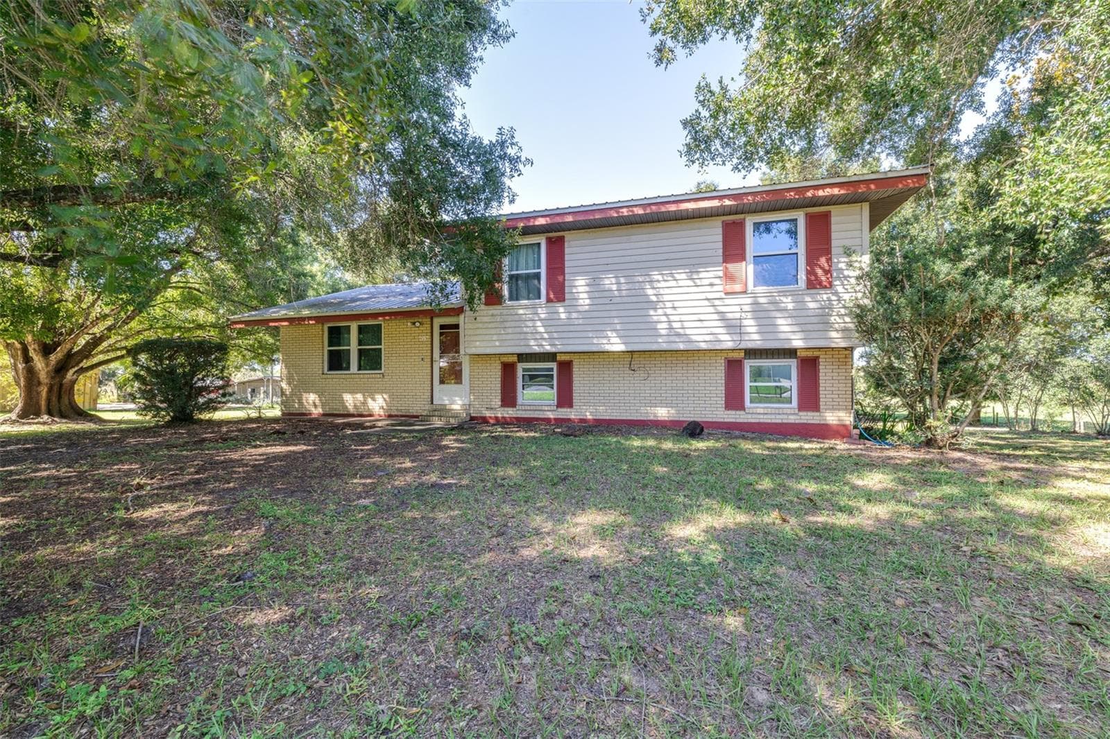 Single Family Residence at 2957 N TIVOLI RD, AVON PARK, photo 5 of 100