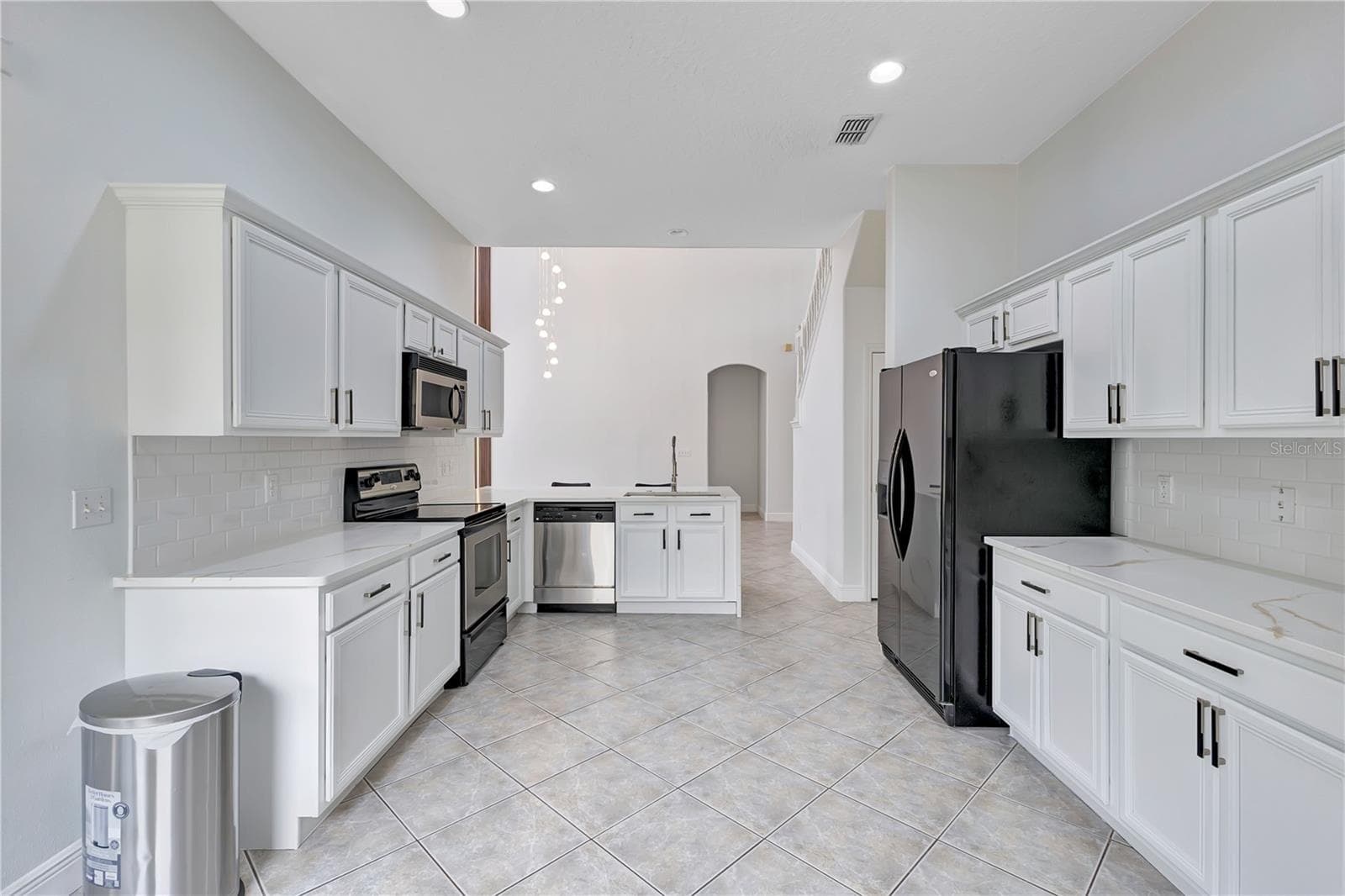 Single Family Residence at 2165 THE OAKS BLVD, KISSIMMEE, photo 9 of 37