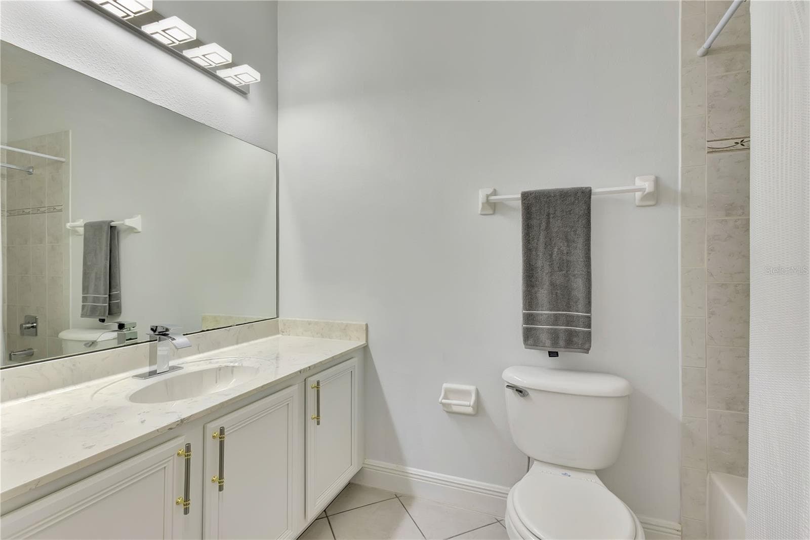Single Family Residence at 2165 THE OAKS BLVD, KISSIMMEE, photo 21 of 37