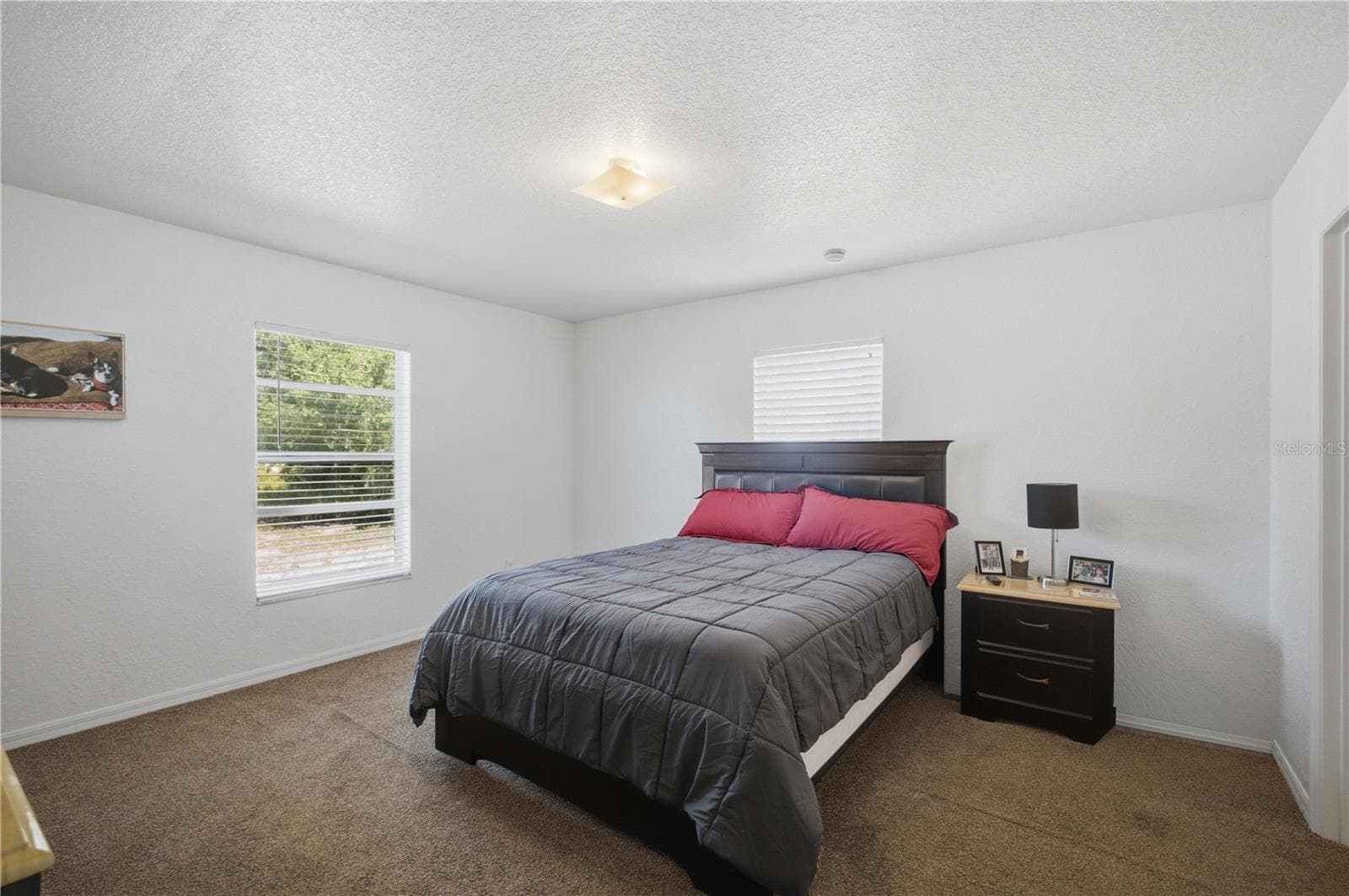 Single Family Residence at 8 OAK RUN CT, OCALA, photo 10 of 26