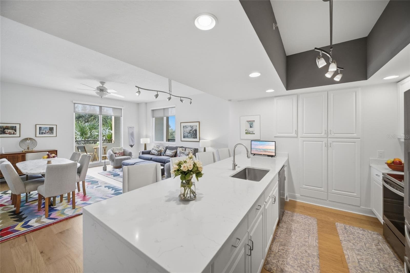 Updated kitchen - 800 N TAMIAMI TRL #201, SARASOTA