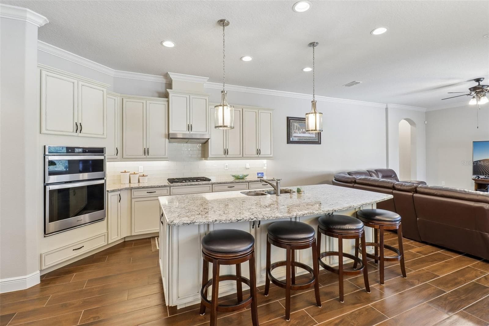 Single Family Residence at 121 HARVEST GATE BLVD, GROVELAND, photo 6 of 29