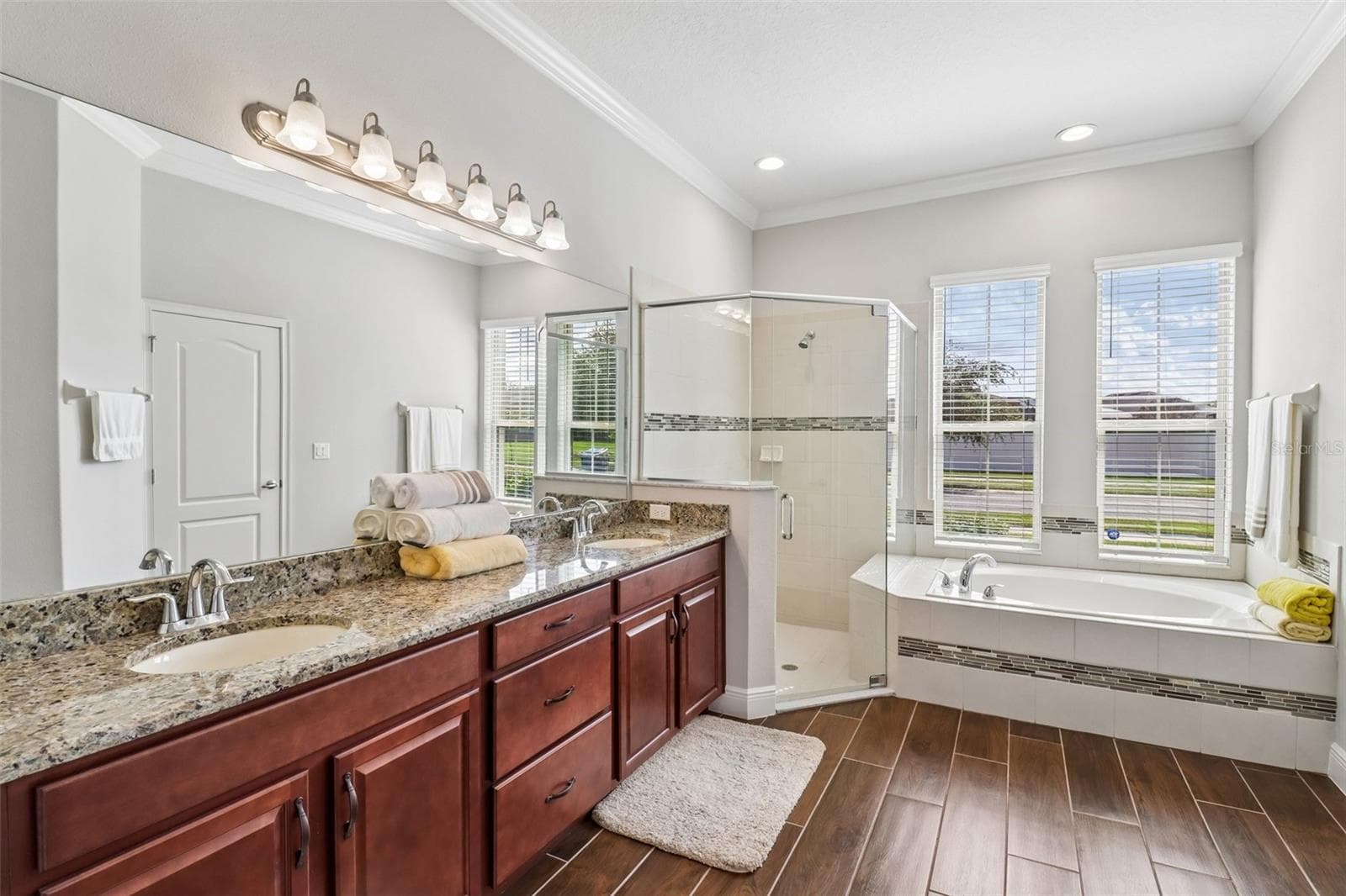 Single Family Residence at 121 HARVEST GATE BLVD, GROVELAND, photo 15 of 29