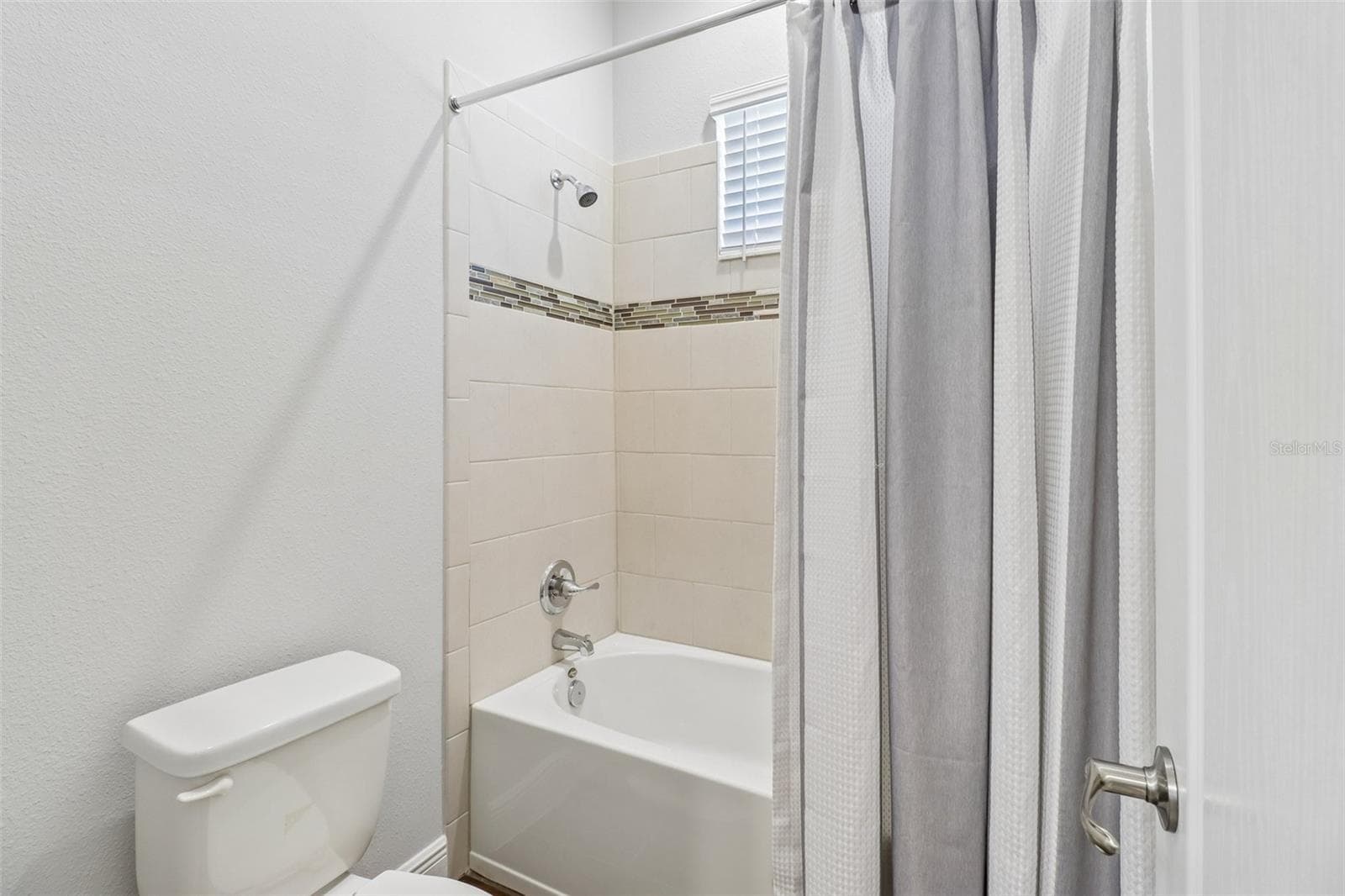 Single Family Residence at 121 HARVEST GATE BLVD, GROVELAND, photo 20 of 29