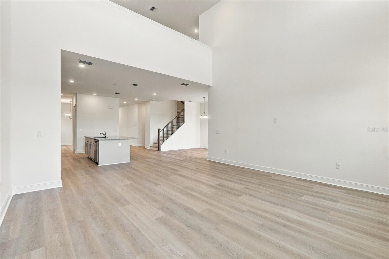 Single Family Residence at 5650 NECTARINE DR, WINDERMERE, photo 13 of 67