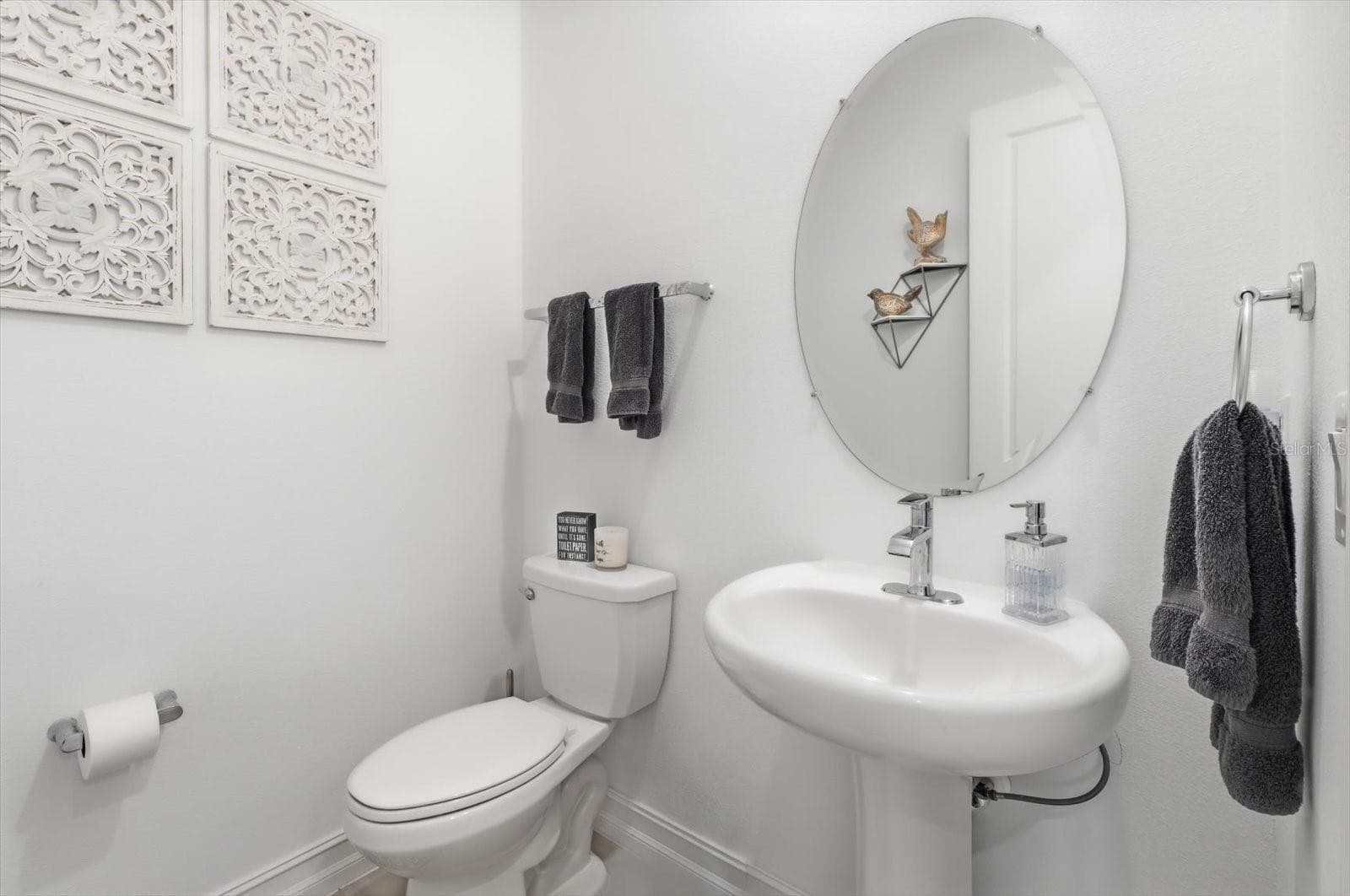 Half bathroom - 5145 SOUTHERN VALLEY LOOP, BROOKSVILLE