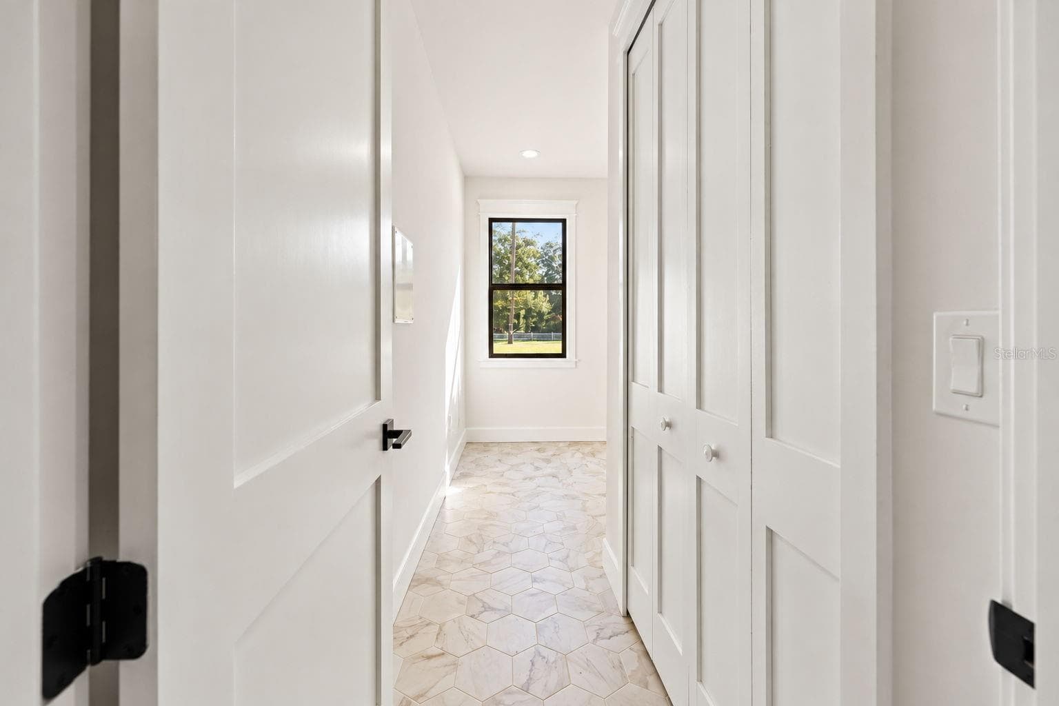 Laundry room - 2910 N 25TH ST, TAMPA