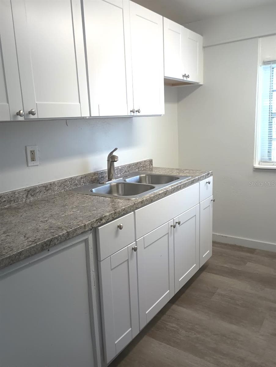 Unit A - 1334 WOODWARD AVE, HOLLY HILL