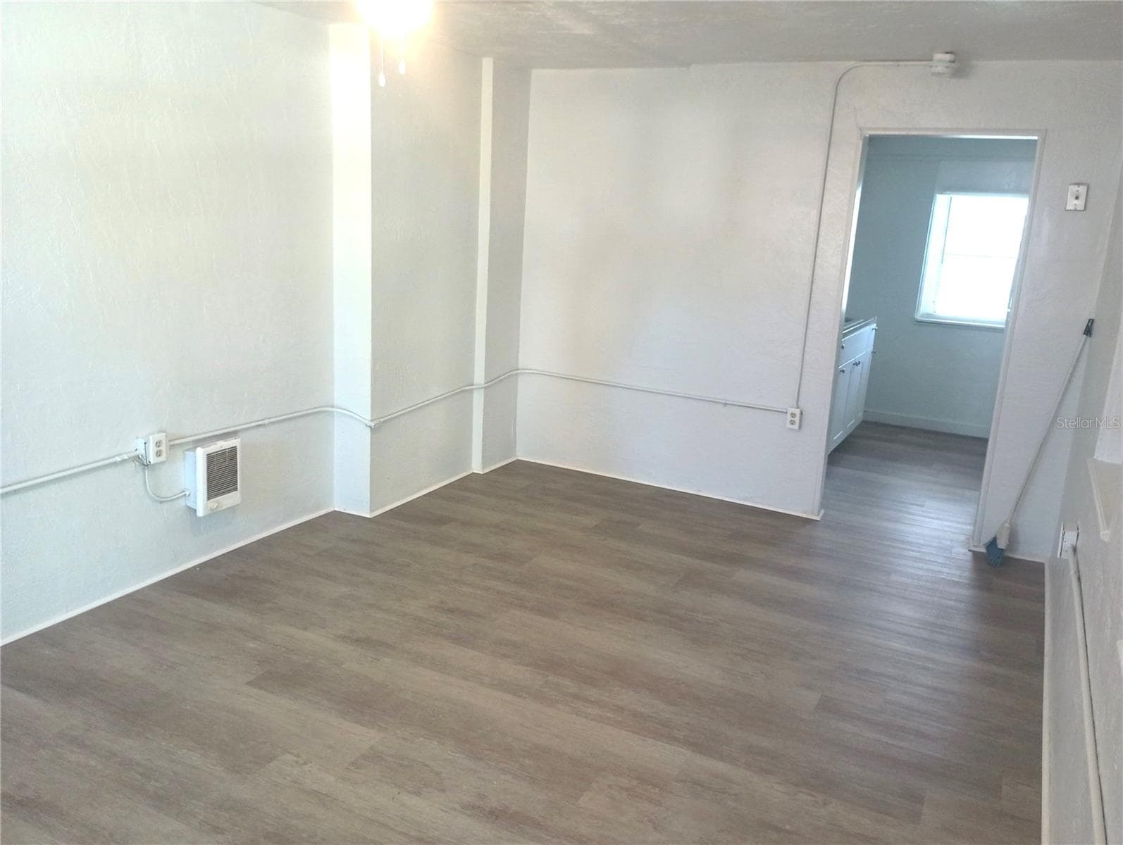 Unit A - 1334 WOODWARD AVE, HOLLY HILL