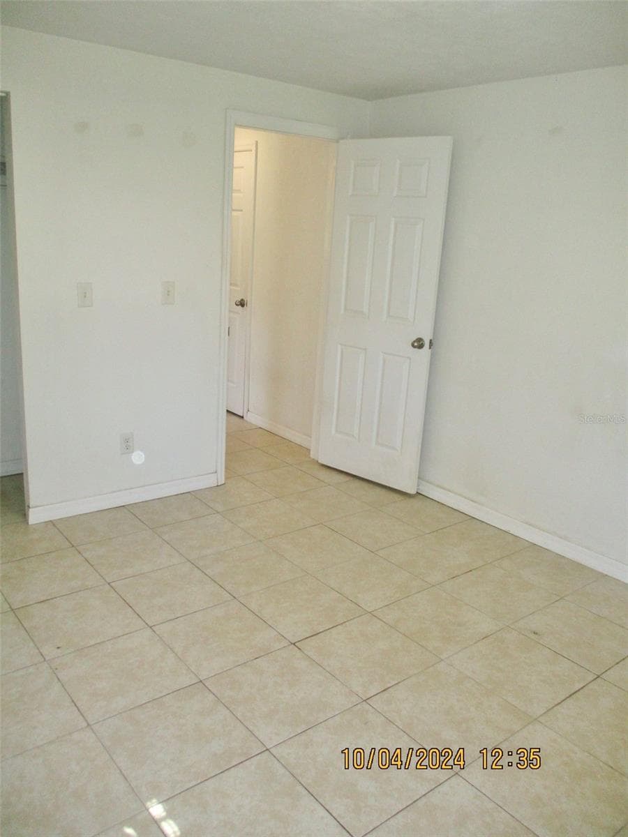 Unit B - 1334 WOODWARD AVE, HOLLY HILL