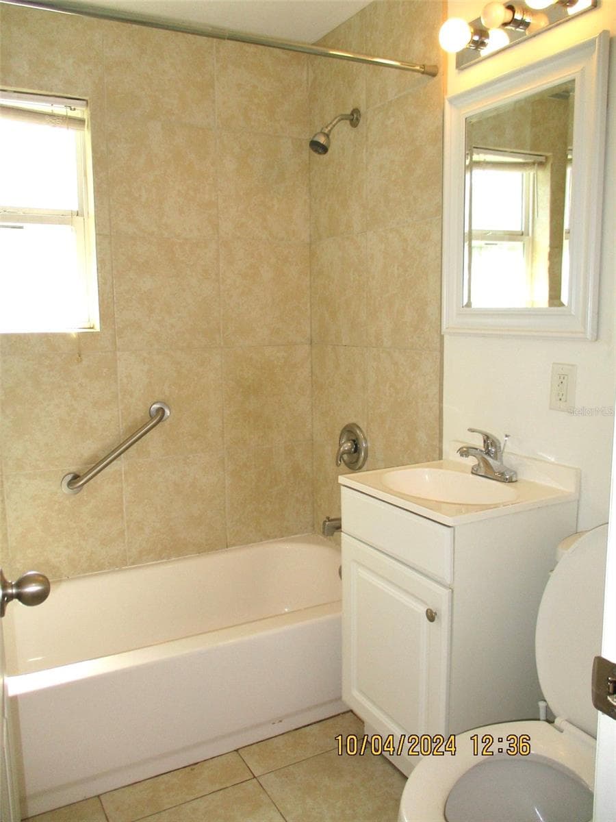 Unit B - 1334 WOODWARD AVE, HOLLY HILL