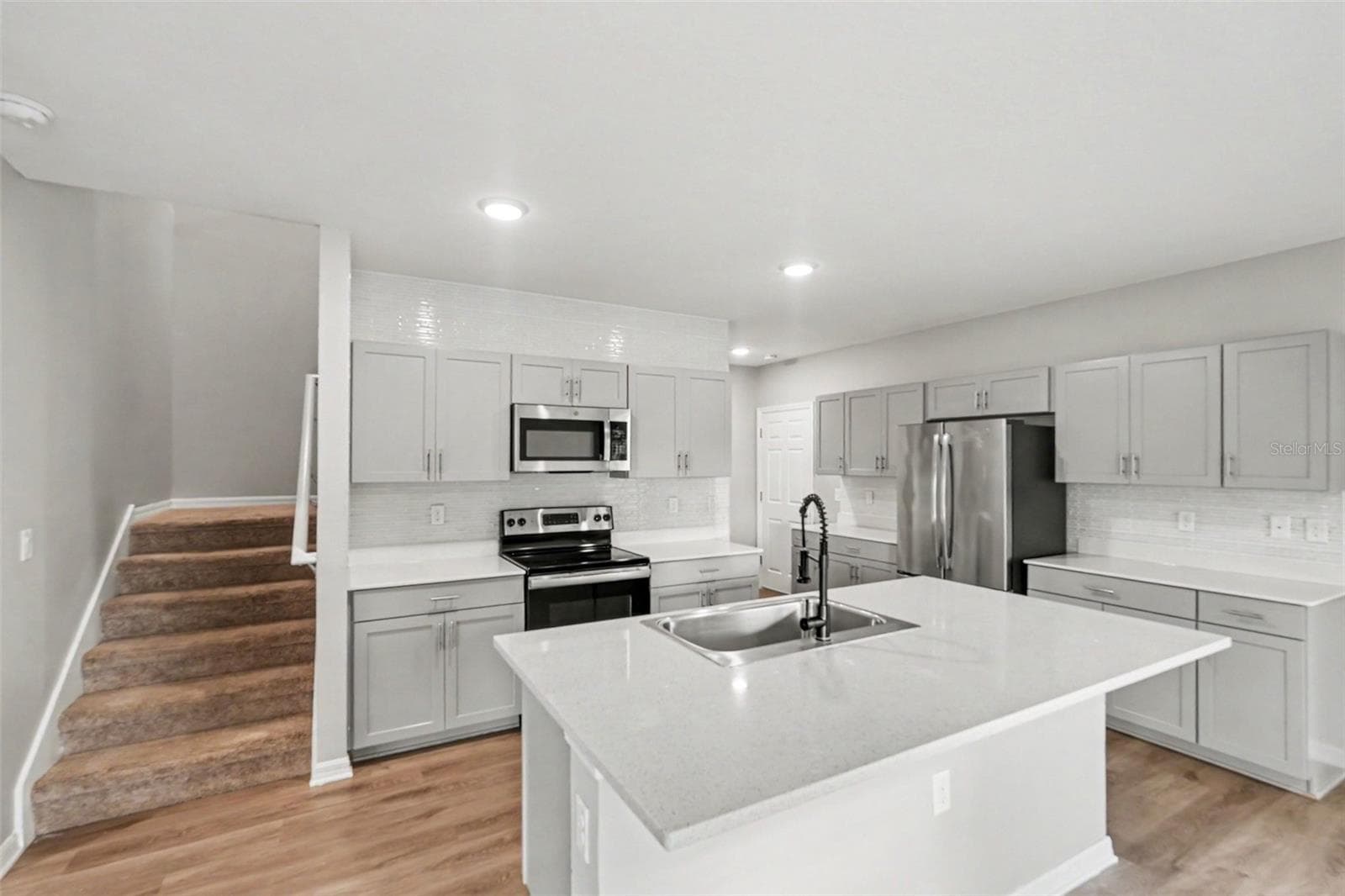 Single Family Residence at 12809 BENT TWIG DR, RIVERVIEW, photo 5 of 16