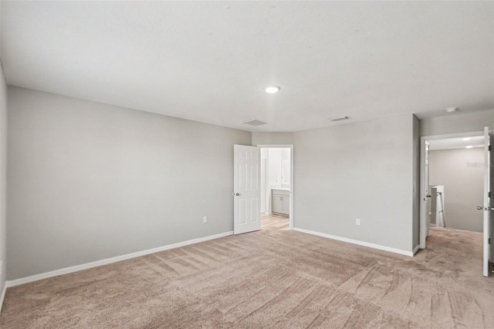 Single Family Residence at 12809 BENT TWIG DR, RIVERVIEW, photo 8 of 16