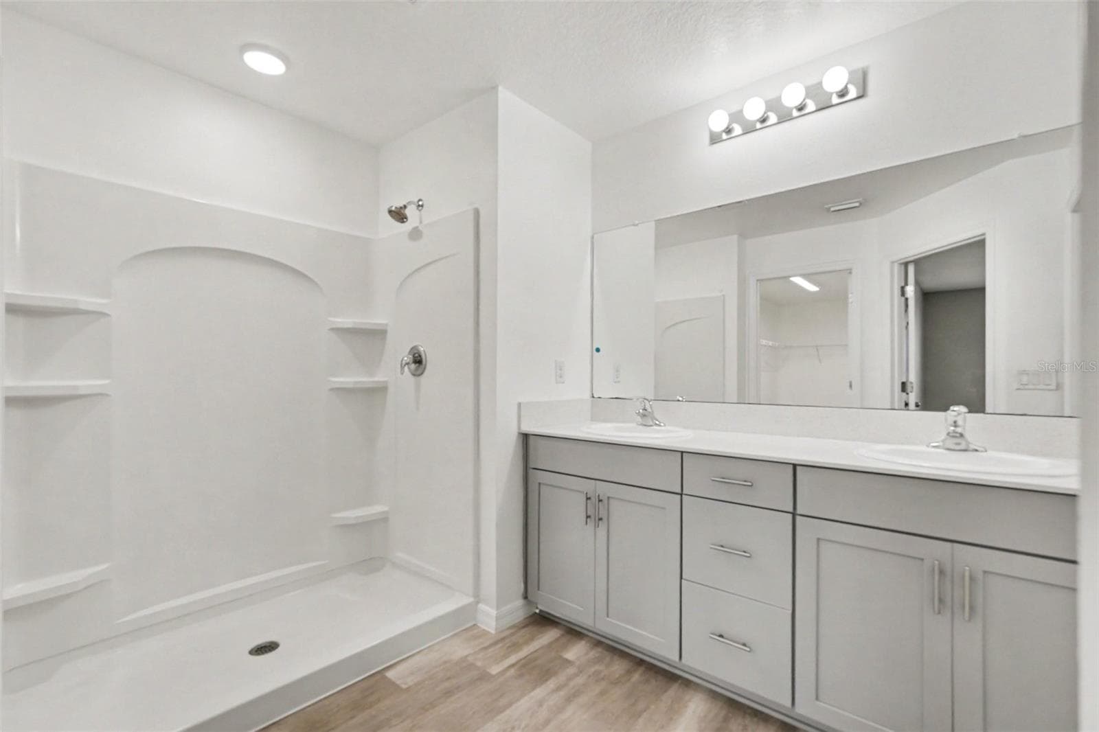Single Family Residence at 12809 BENT TWIG DR, RIVERVIEW, photo 13 of 16