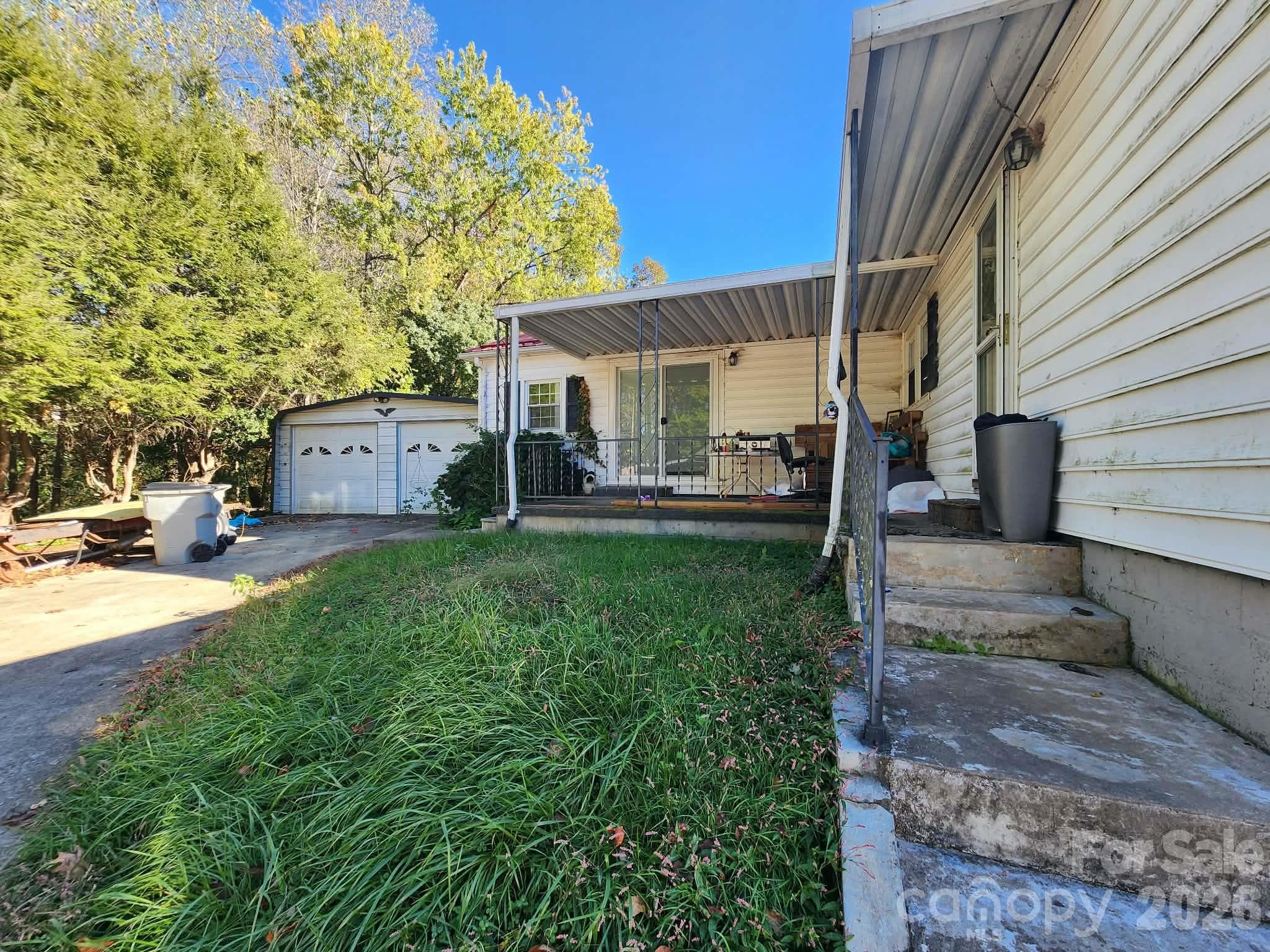 Single Family Residence at 1416 Graystone Place SW, Lenoir, photo 4 of 12