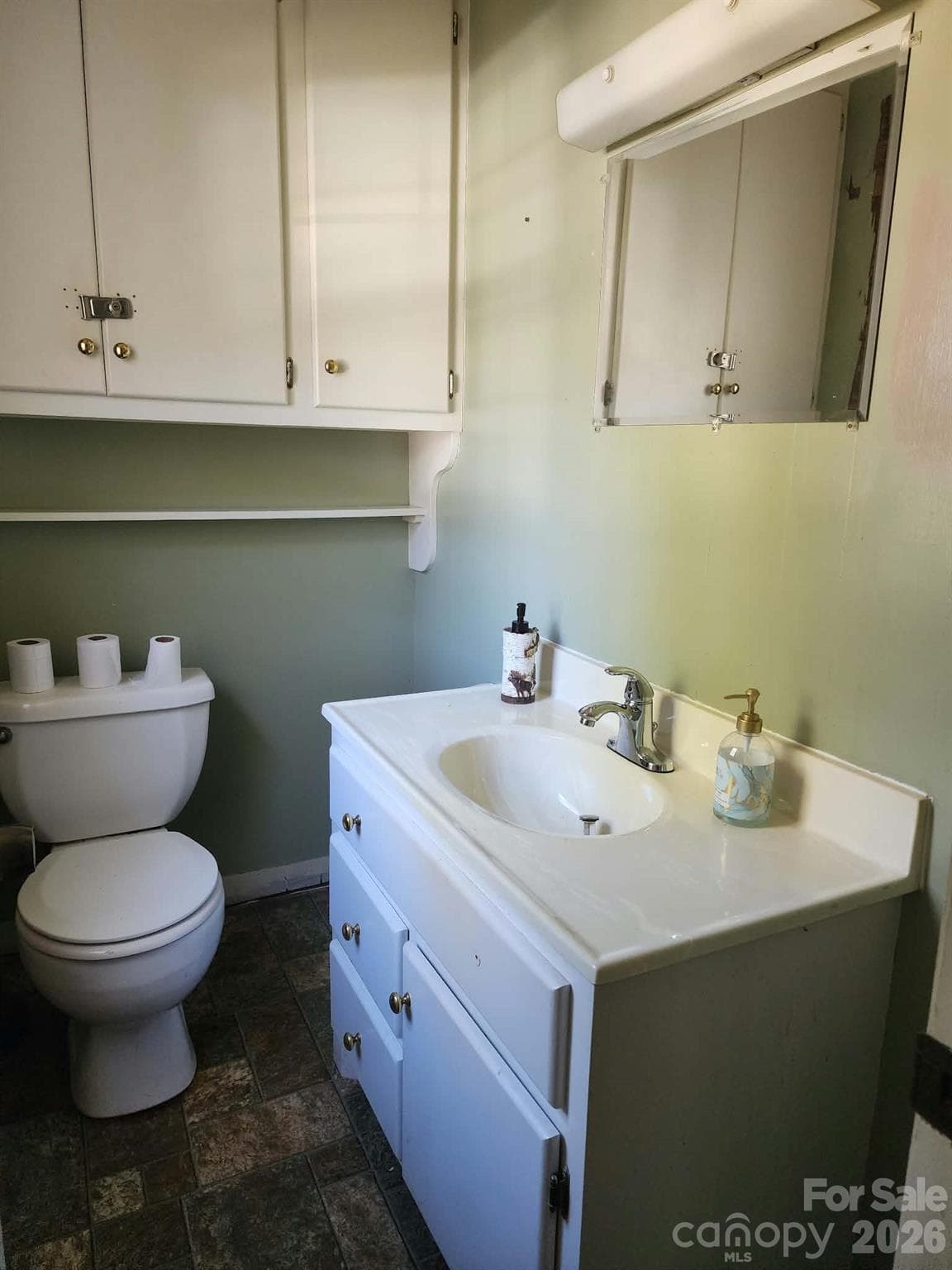 Single Family Residence at 1416 Graystone Place SW, Lenoir, photo 10 of 12