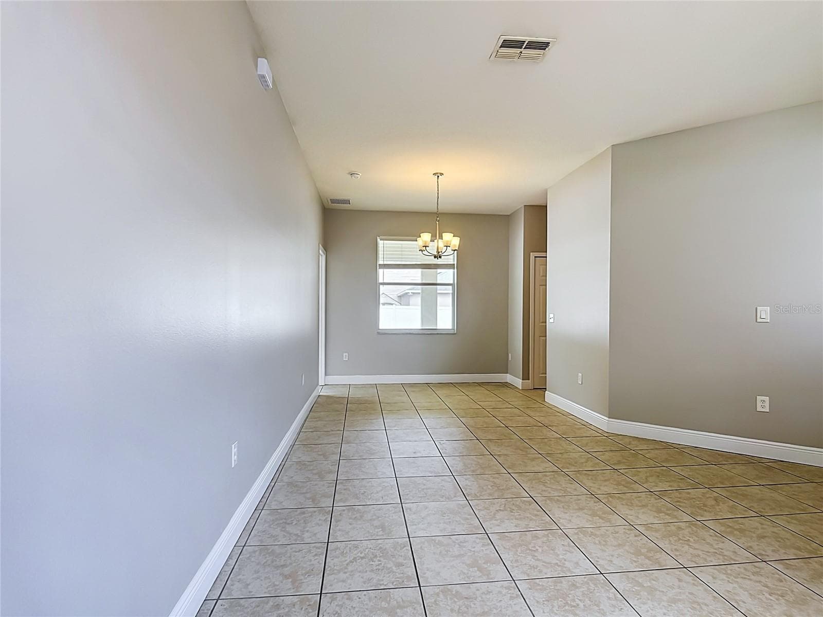Single Family Residence at 939 GASCONY CT, KISSIMMEE, photo 5 of 34