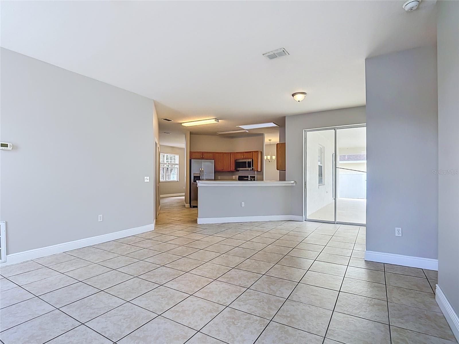 Single Family Residence at 939 GASCONY CT, KISSIMMEE, photo 7 of 34