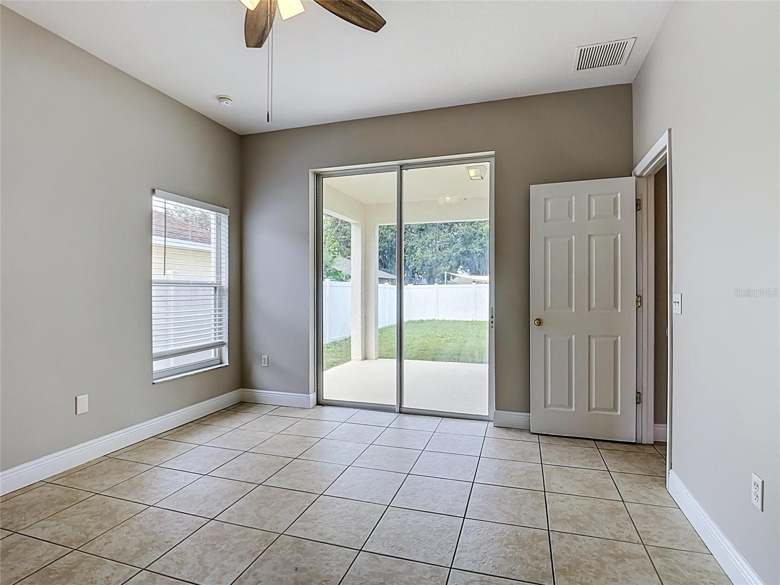 Single Family Residence at 939 GASCONY CT, KISSIMMEE, photo 20 of 34