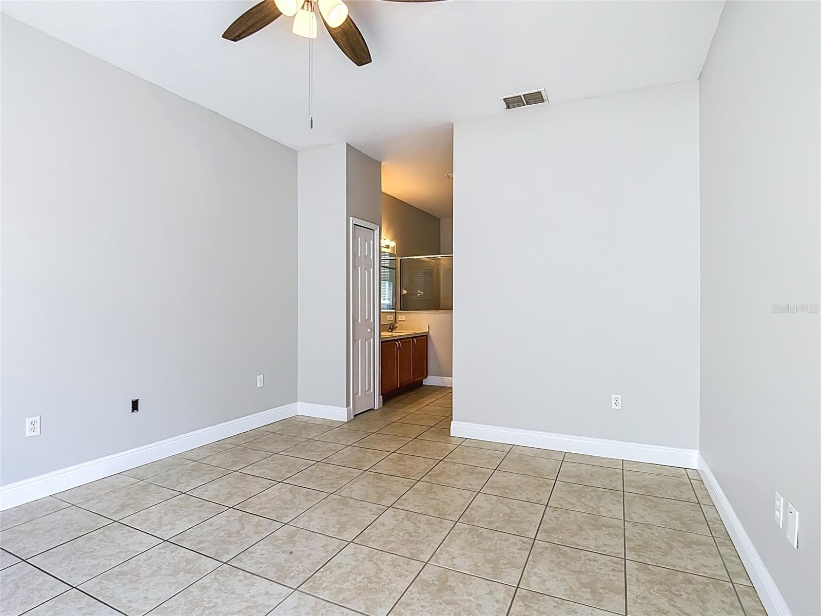 Single Family Residence at 939 GASCONY CT, KISSIMMEE, photo 22 of 34
