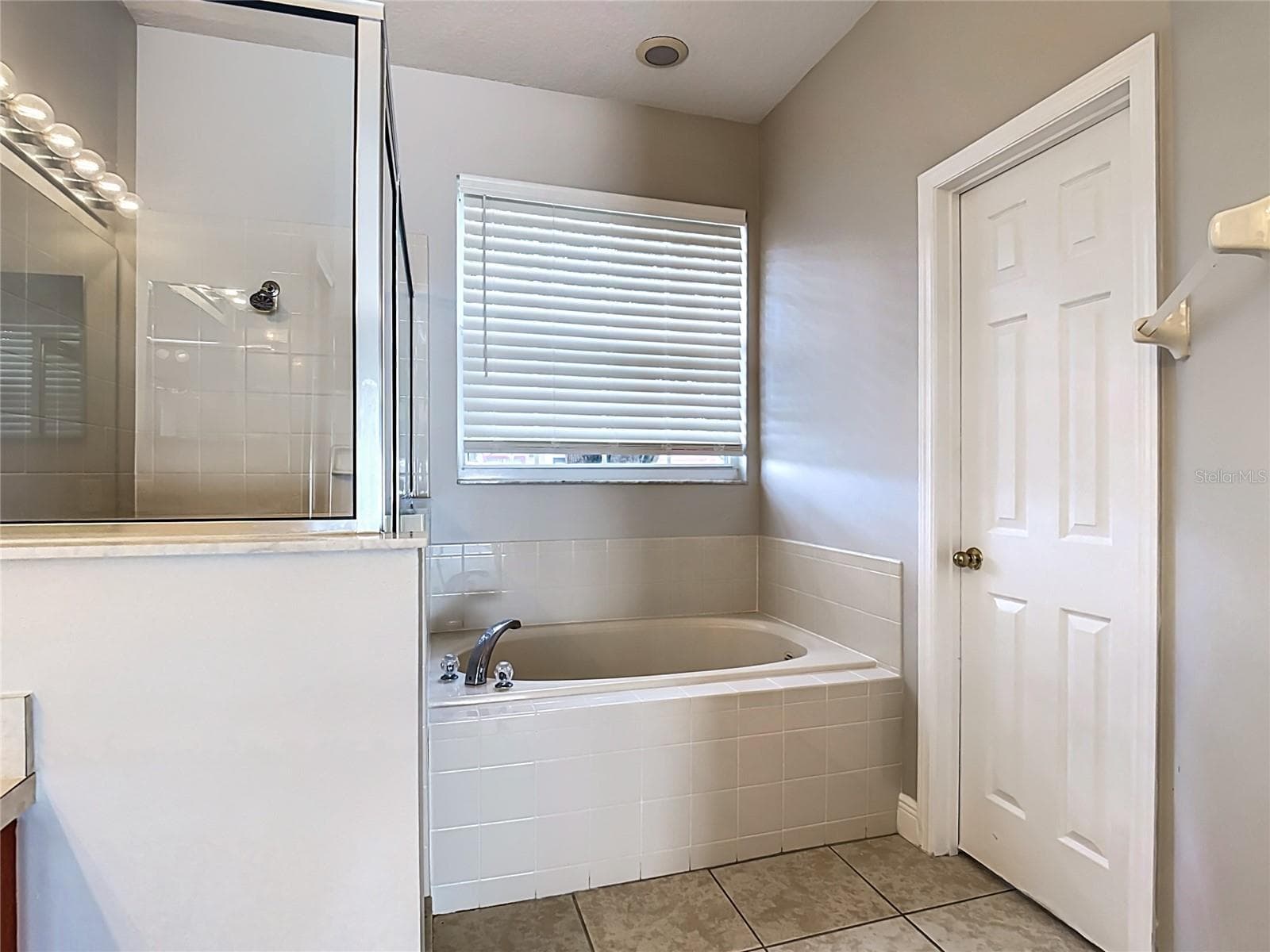Single Family Residence at 939 GASCONY CT, KISSIMMEE, photo 24 of 34