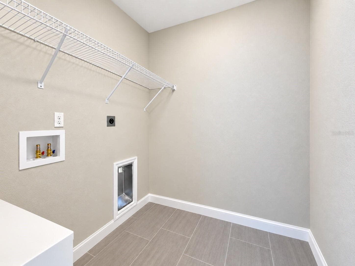 Single Family Residence at 2120 SW OBEE RIDGE RD, DUNNELLON, photo 5 of 13