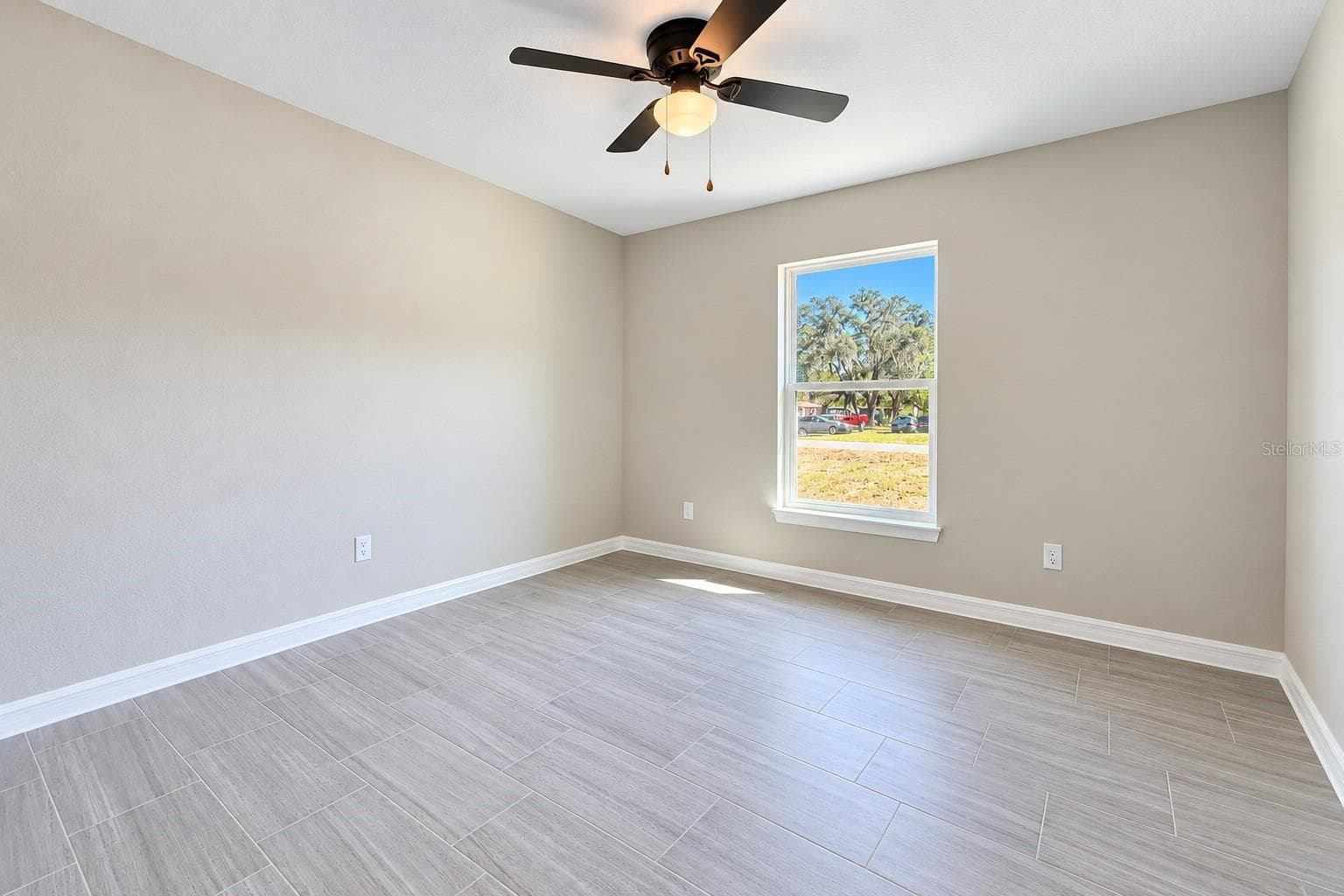 Single Family Residence at 2120 SW OBEE RIDGE RD, DUNNELLON, photo 8 of 13